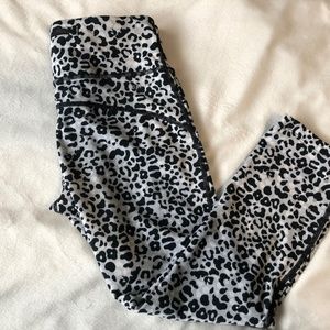 Nike cheetah print leggings